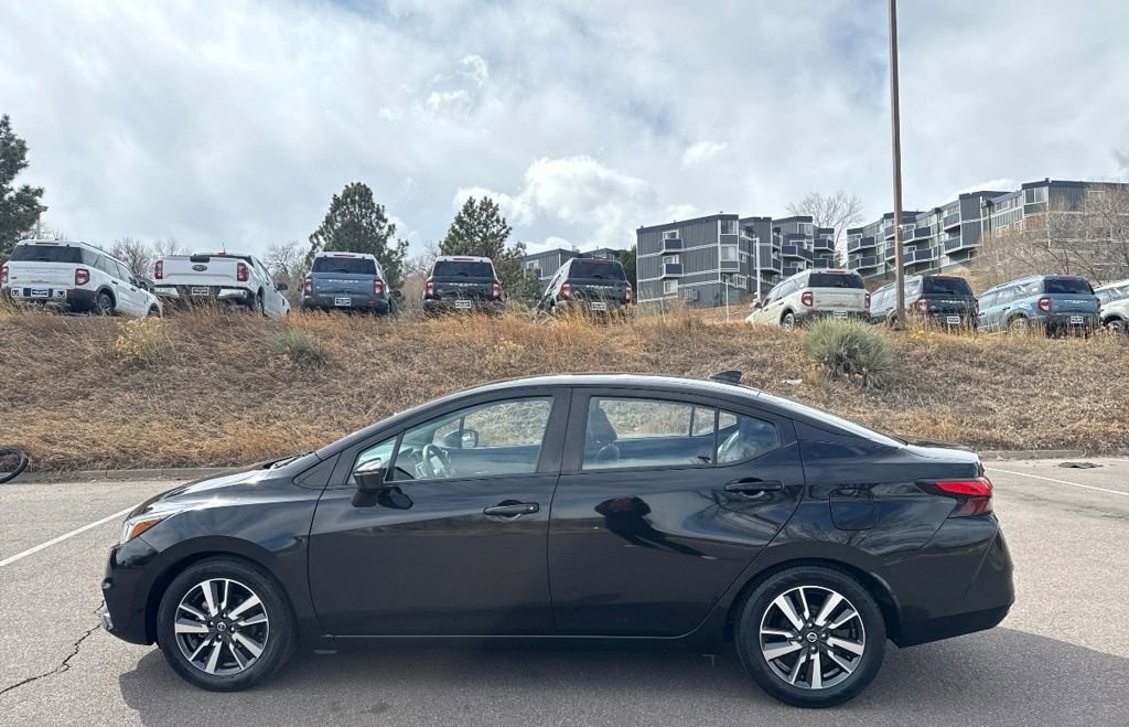 Used 2021 Nissan Versa SV image 4
