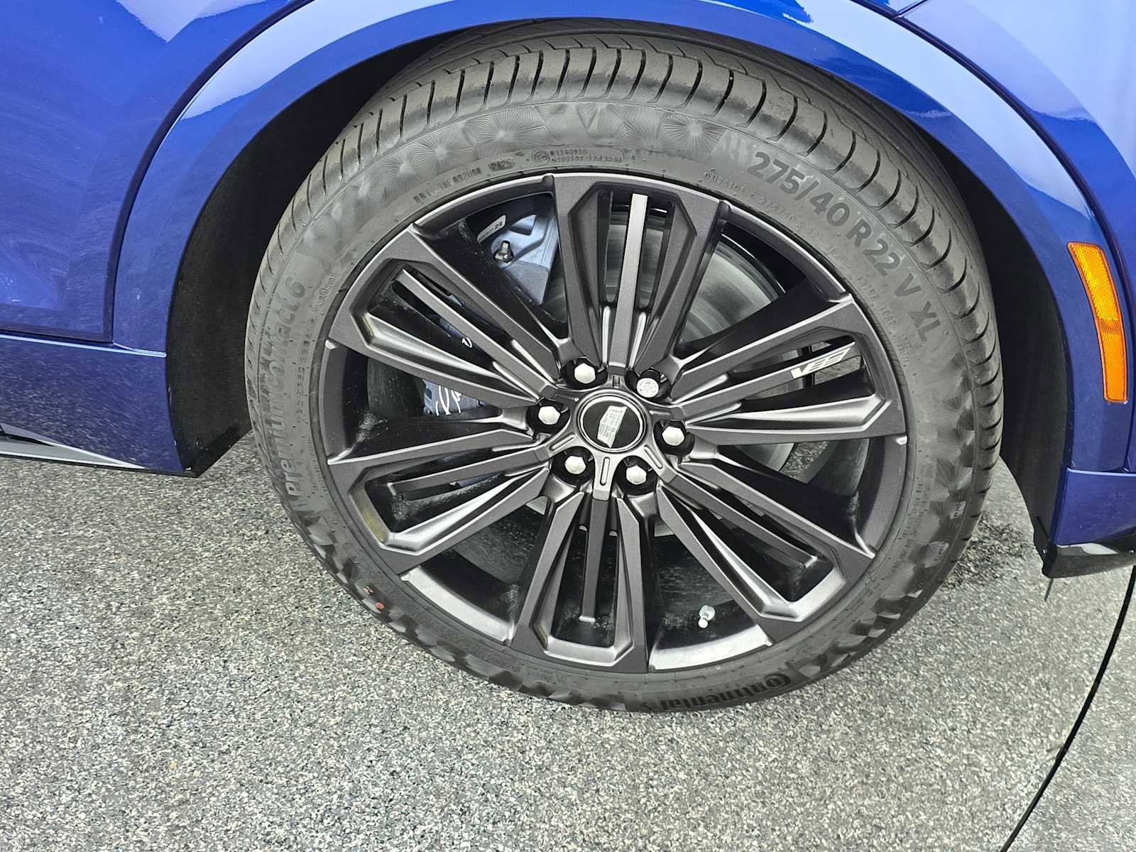 New 2026 Cadillac Lyriq V w/ LPO, Floor Liner Package AWD/4WD image 9