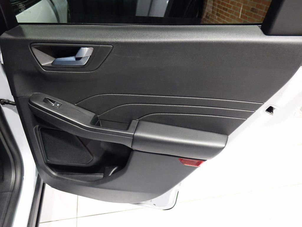 Used 2025 Ford Escape ST-Line Select image 29