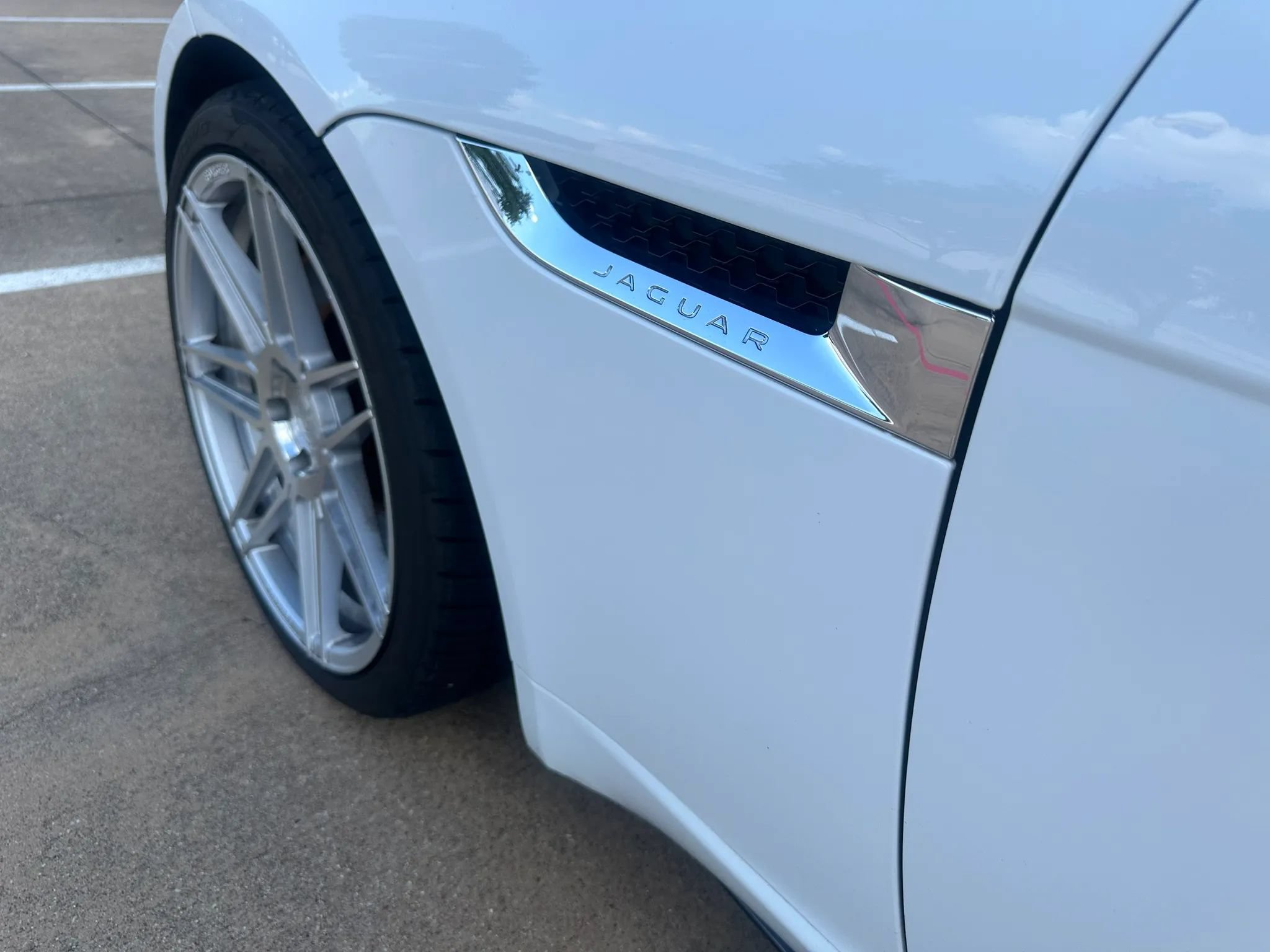 Used 2014 Jaguar F-TYPE S RWD image 15