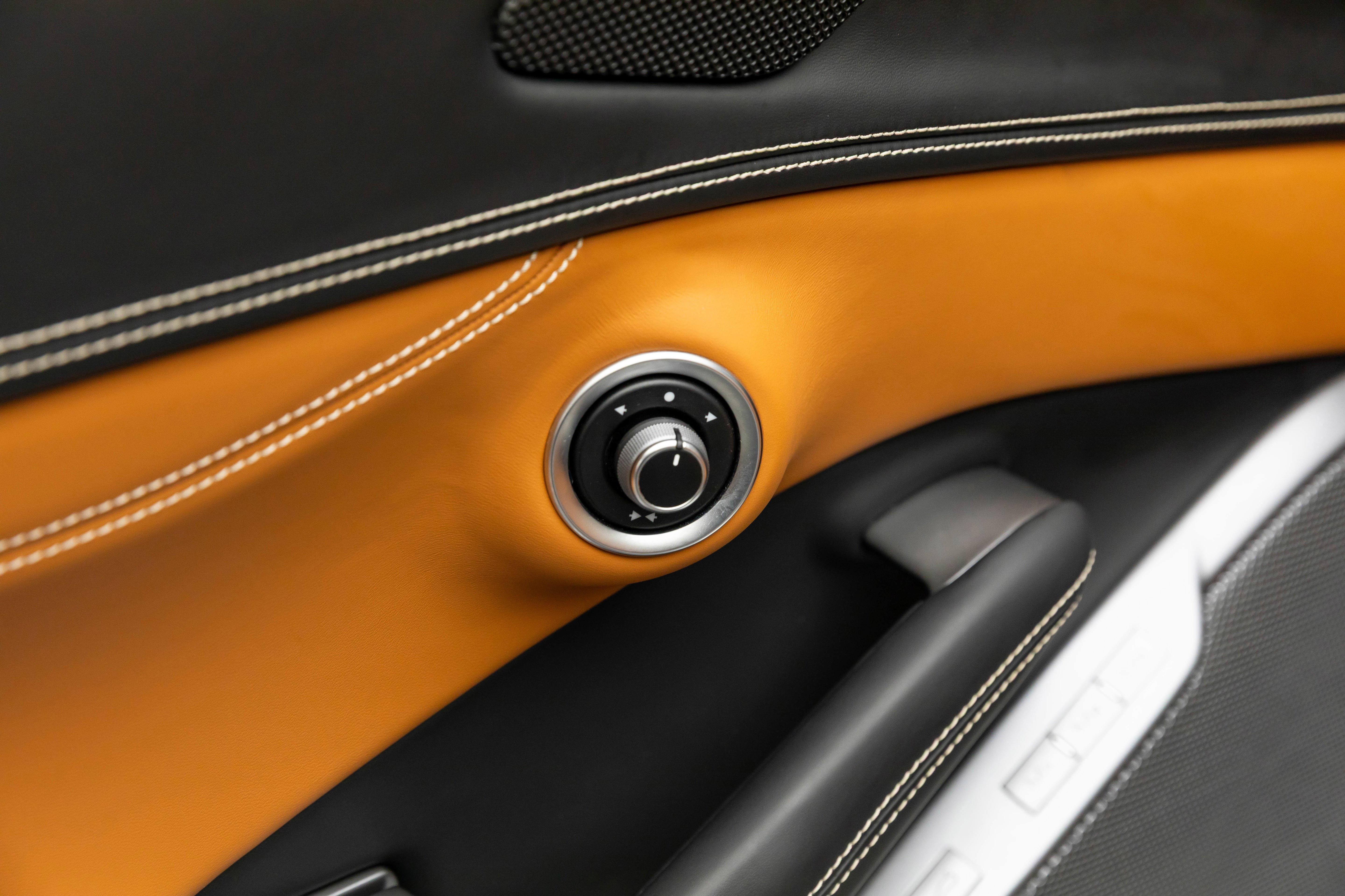 Certified 2022 Ferrari Portofino M image 13