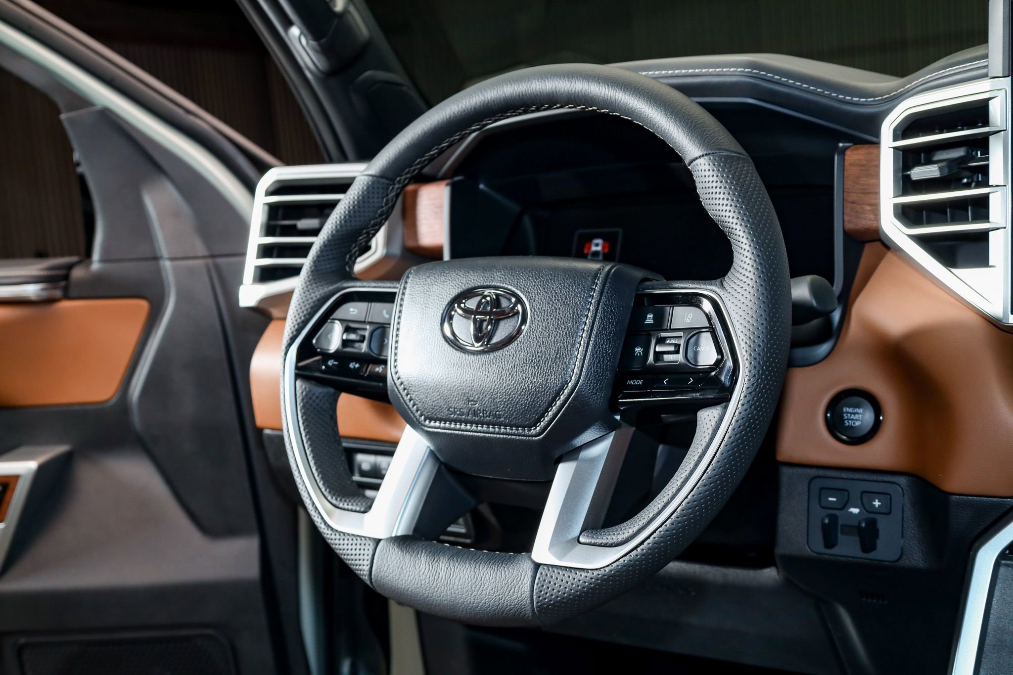 Used 2025 Toyota Tundra 1794 Edition image 18