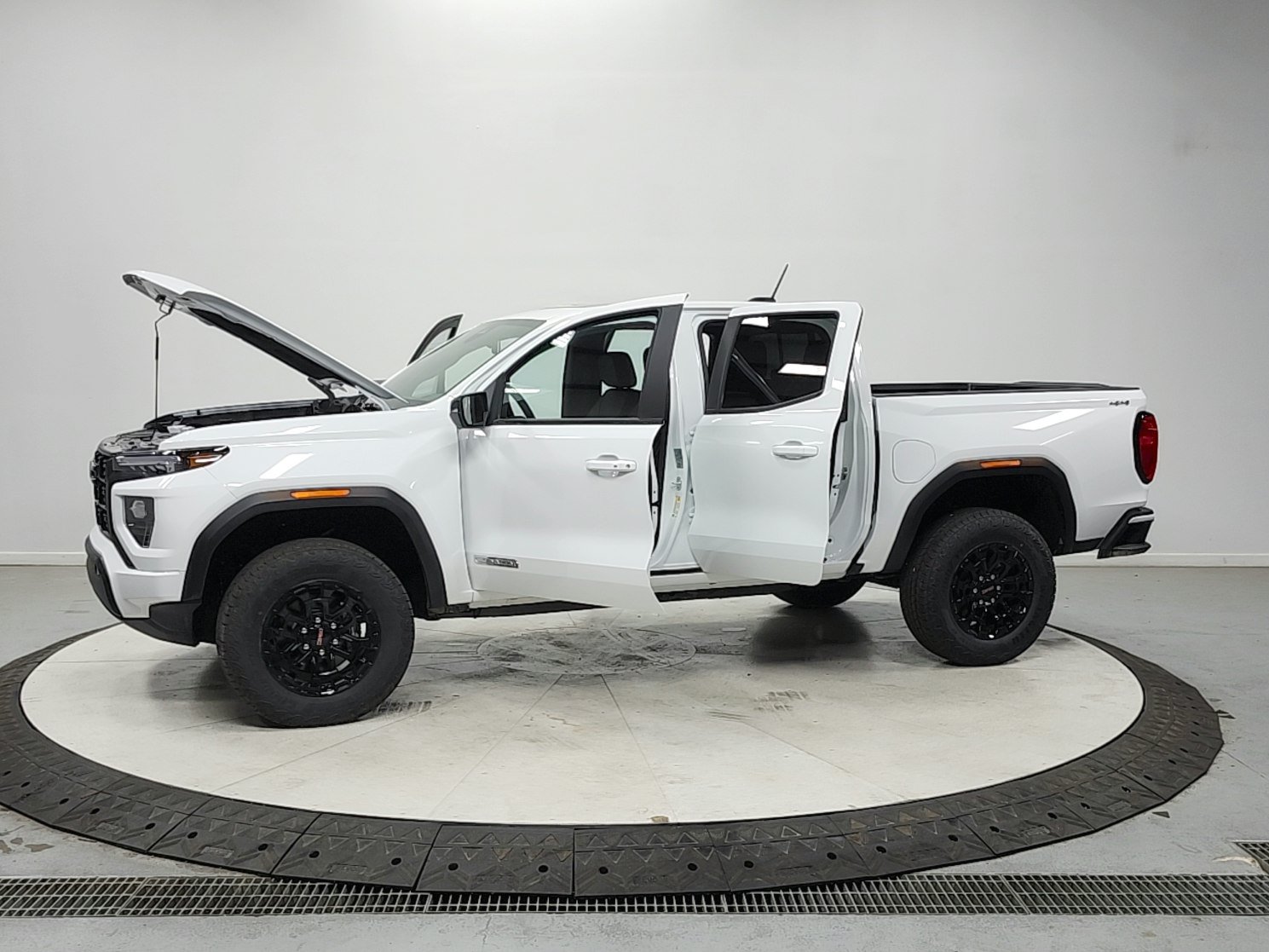 New 2026 GMC Canyon Elevation w/ Convenience Package AWD/4WD image 13