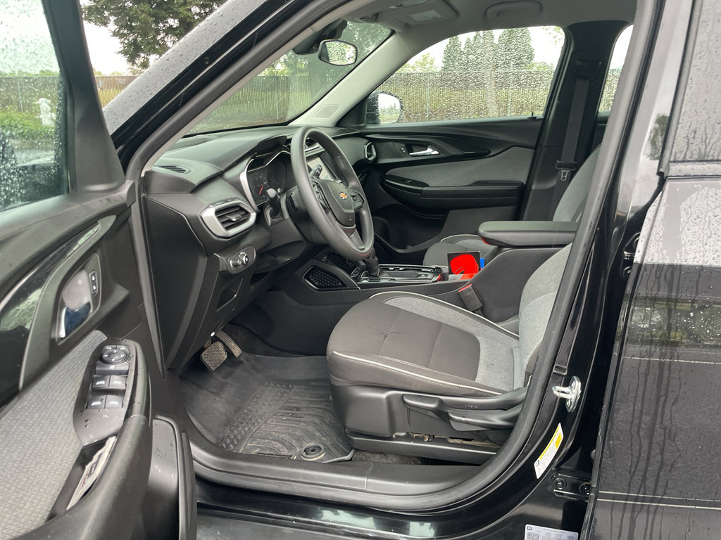 Used 2023 Chevrolet TrailBlazer LS image 10