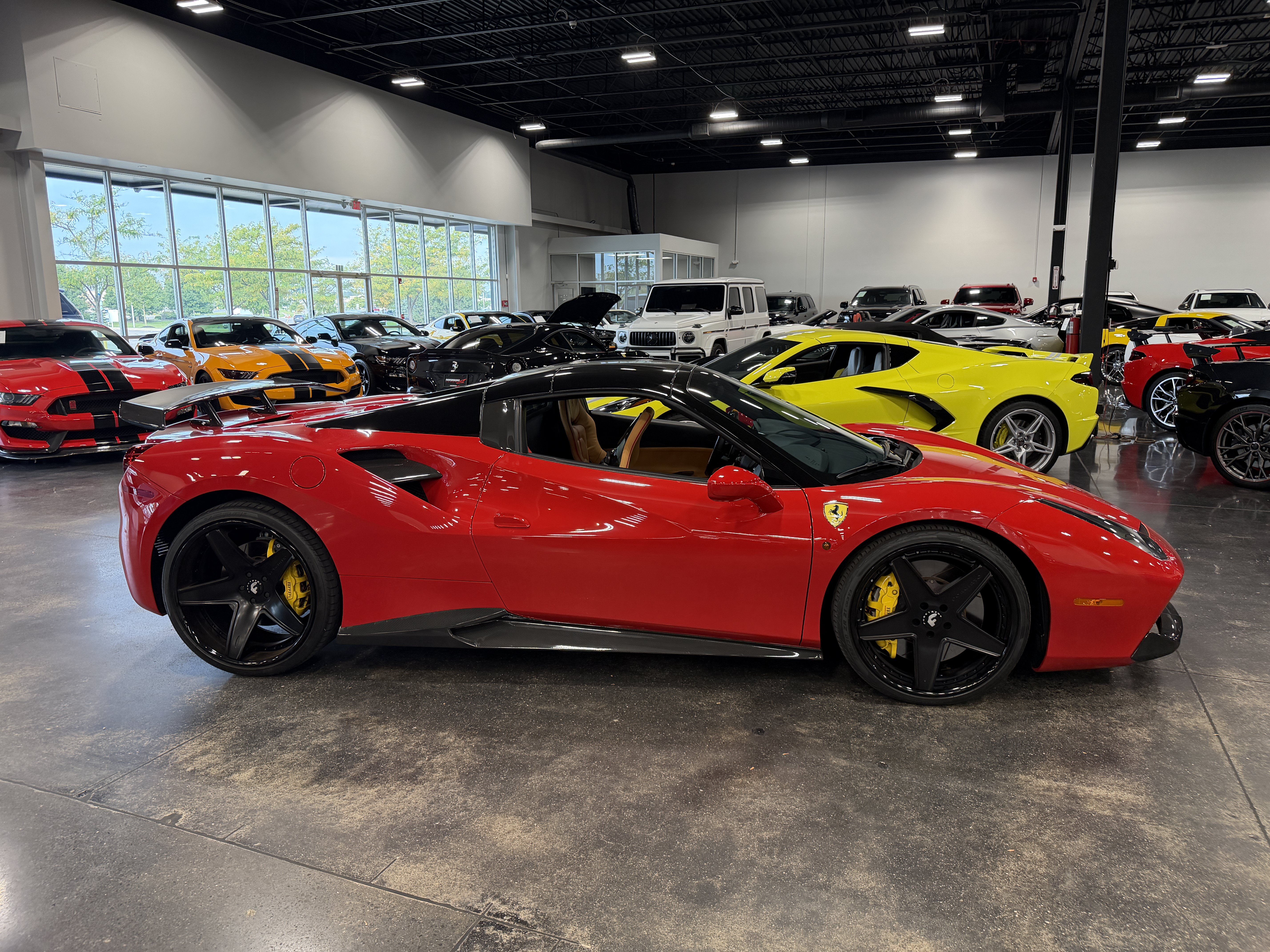 Used 2019 Ferrari 488 Spider RWD image 10
