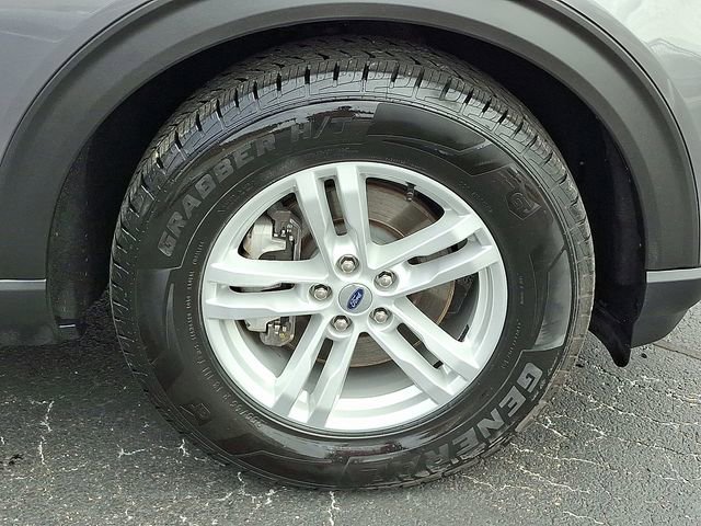 Used 2021 Ford Explorer XLT w/ Equipment Group 202A image 8