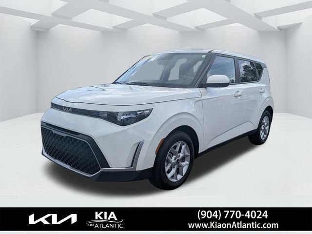 Used 2025 Kia Soul LX image 7