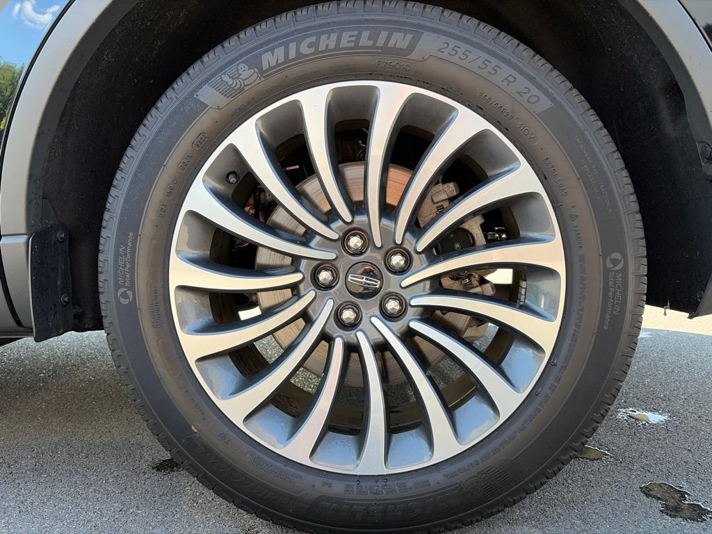 Used 2024 Lincoln Aviator AWD w/ Premium Package image 22