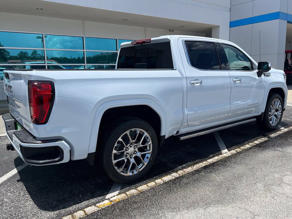 New 2026 GMC Sierra 1500 Denali w/ Denali Reserve Package AWD/4WD image 4
