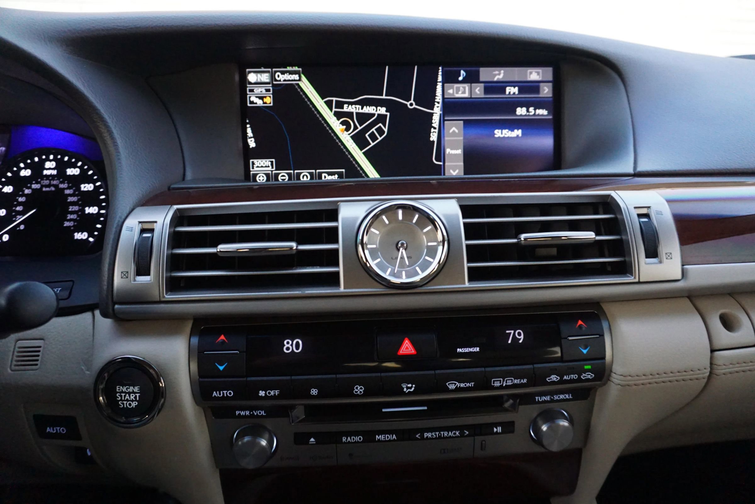 Used 2015 Lexus LS 460 image 38