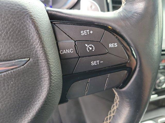 Used 2015 Chrysler 300 S image 24