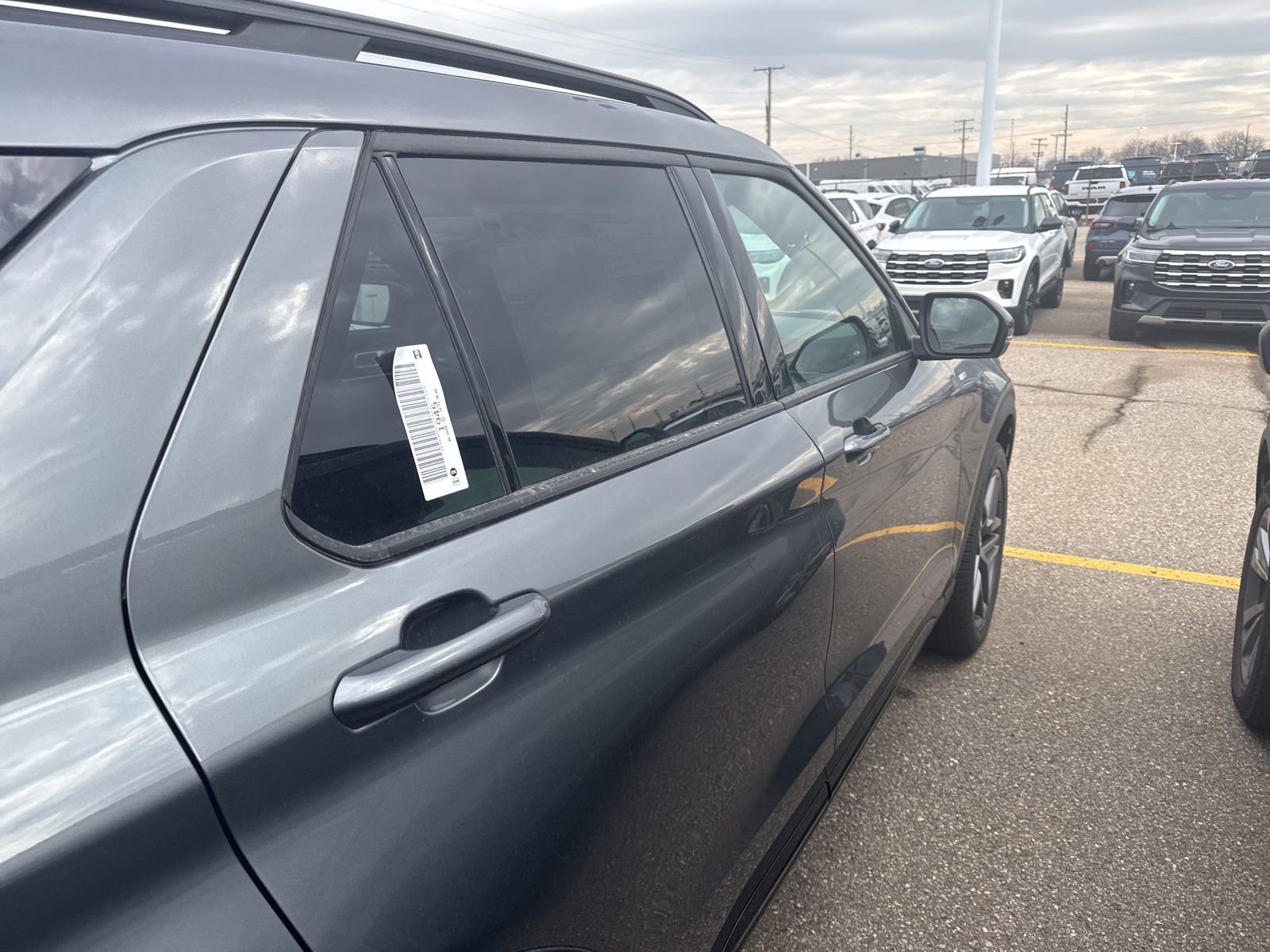 New 2026 Ford Explorer ST-Line w/ ST-Line Street Pack image 14