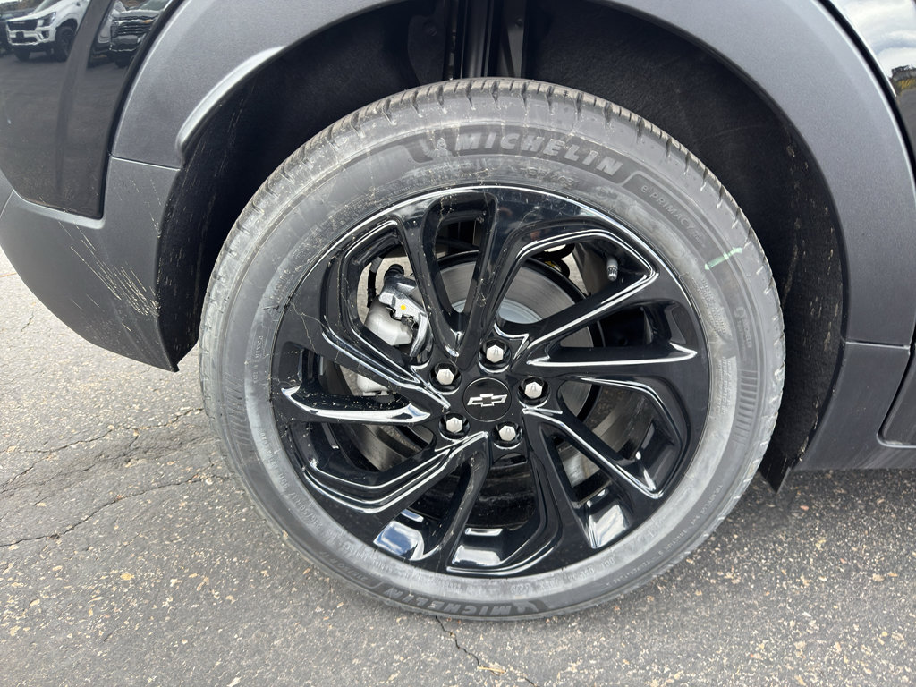 New 2027 Chevrolet Bolt RS FWD image 9
