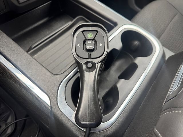 Used 2020 Chevrolet Silverado 1500 Custom w/ Custom Value Package AWD/4WD image 15