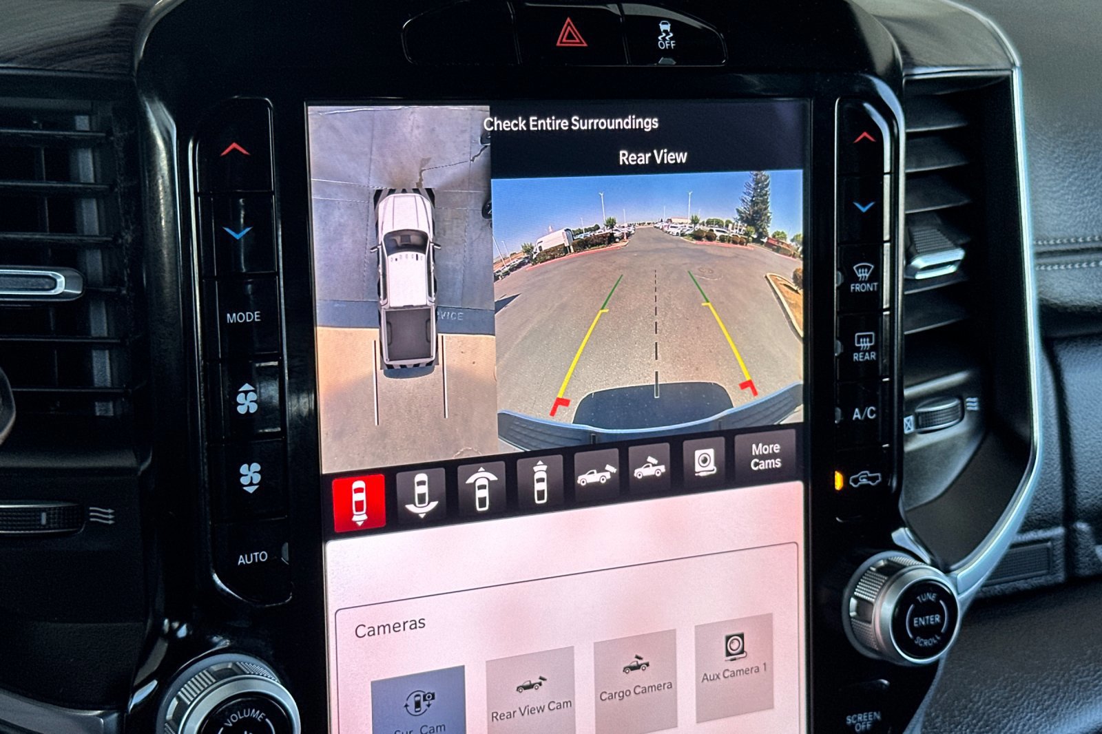 New 2025 RAM 2500 Laramie w/ Towing Technology Group image 15