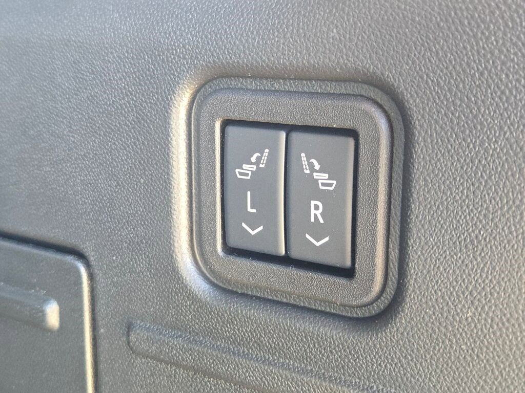 New 2025 GMC Hummer EV 2X image 19