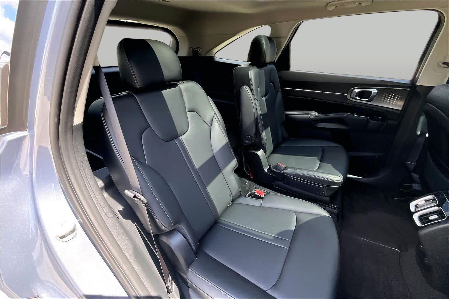 Certified 2023 Kia Sorento SX AWD/4WD image 18