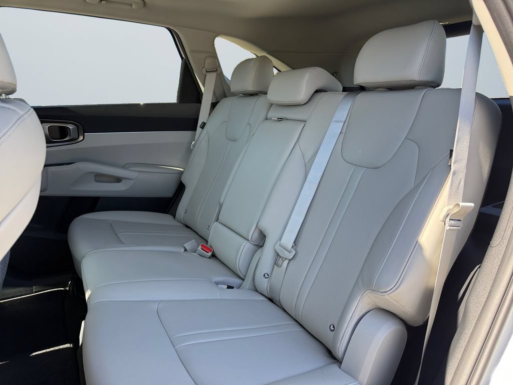 New 2026 Kia Sorento S w/ S Panoramic Sunroof Package FWD image 13