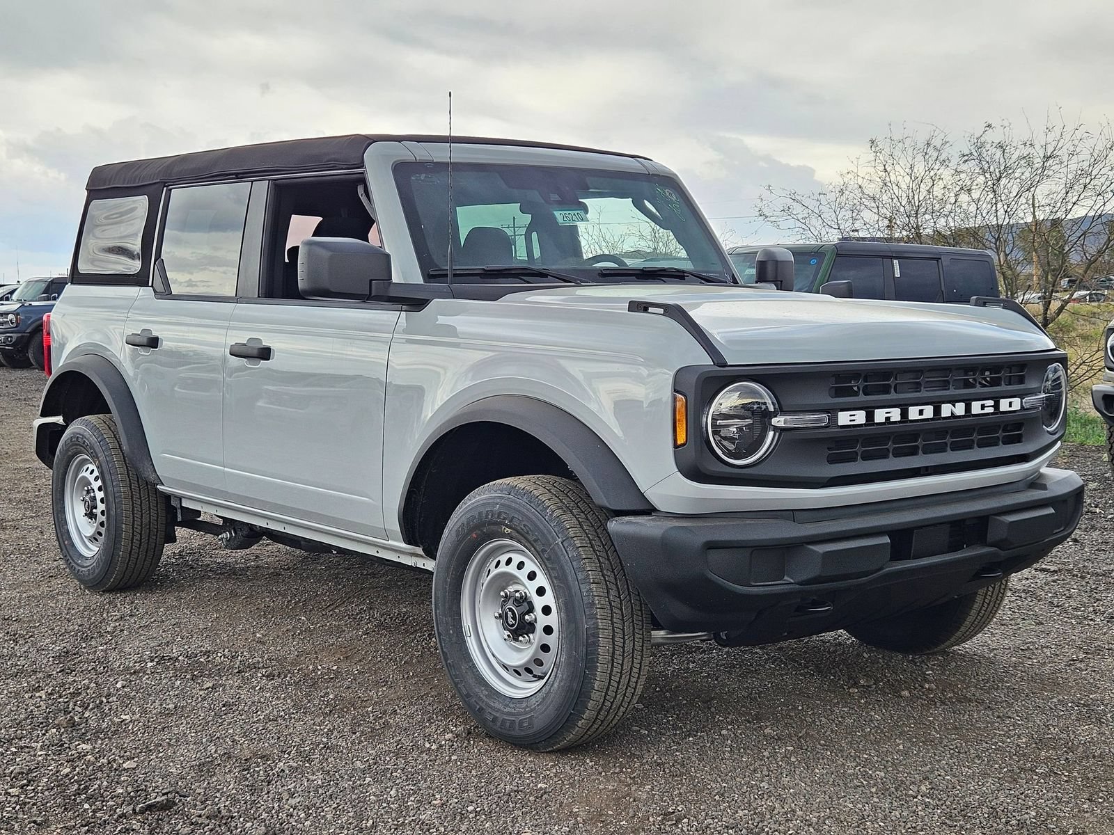 New 2026 Ford Bronco 4-Door AWD/4WD image 3