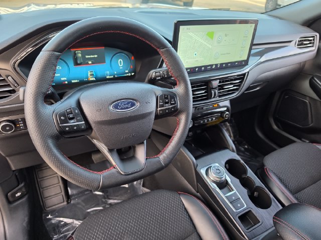 Used 2025 Ford Escape ST-Line Select w/ Tech Pack #2 AWD/4WD image 11