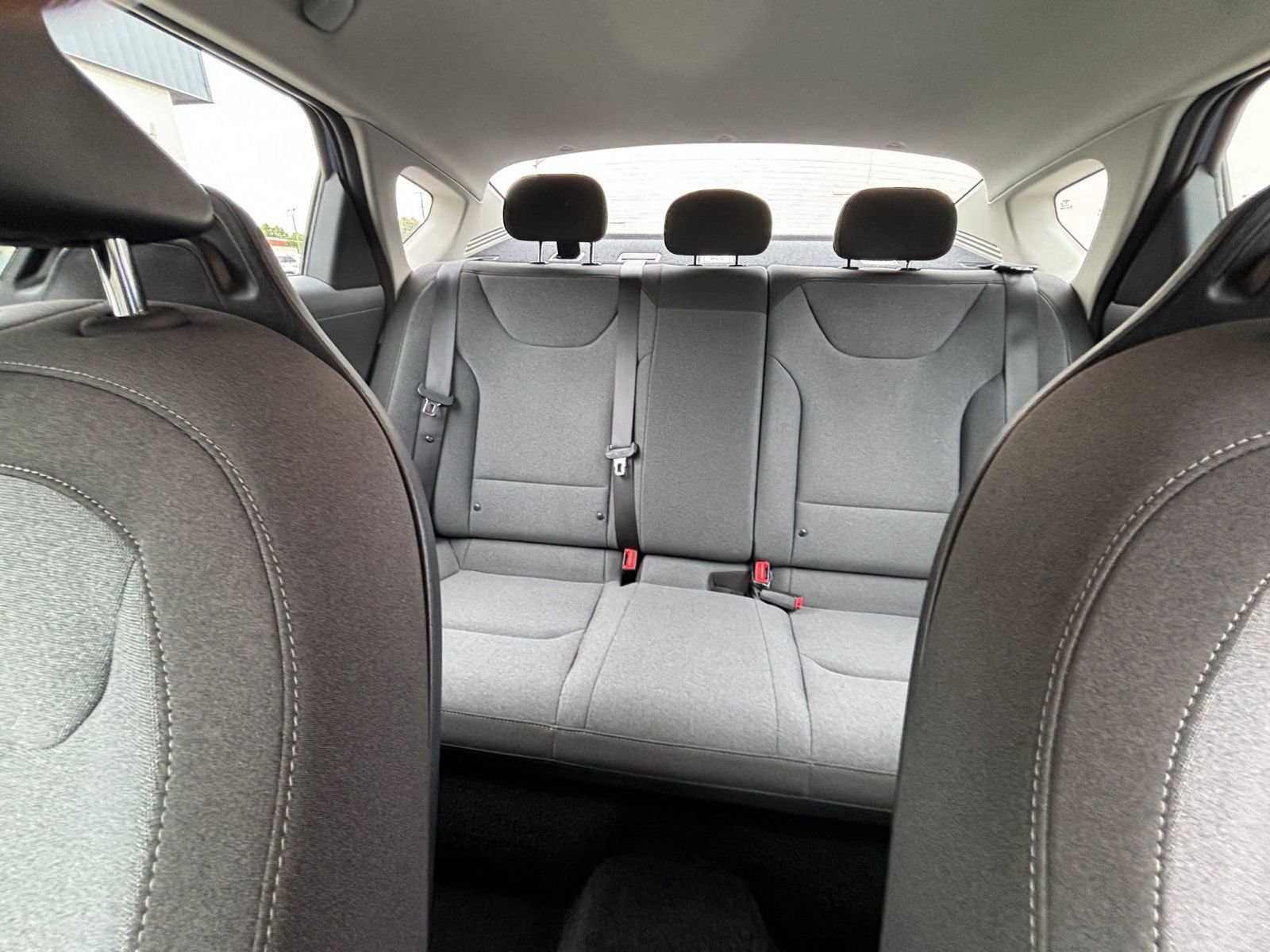 Used 2025 Kia K4 FWD image 38