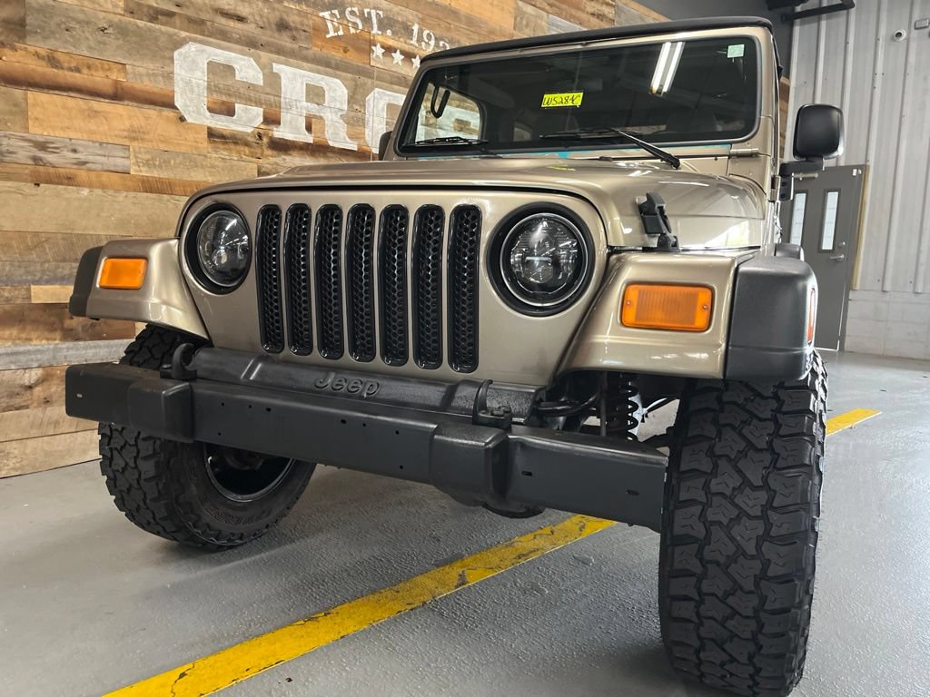 Used 2004 Jeep Wrangler Sahara w/ Dual Top Group AWD/4WD image 8