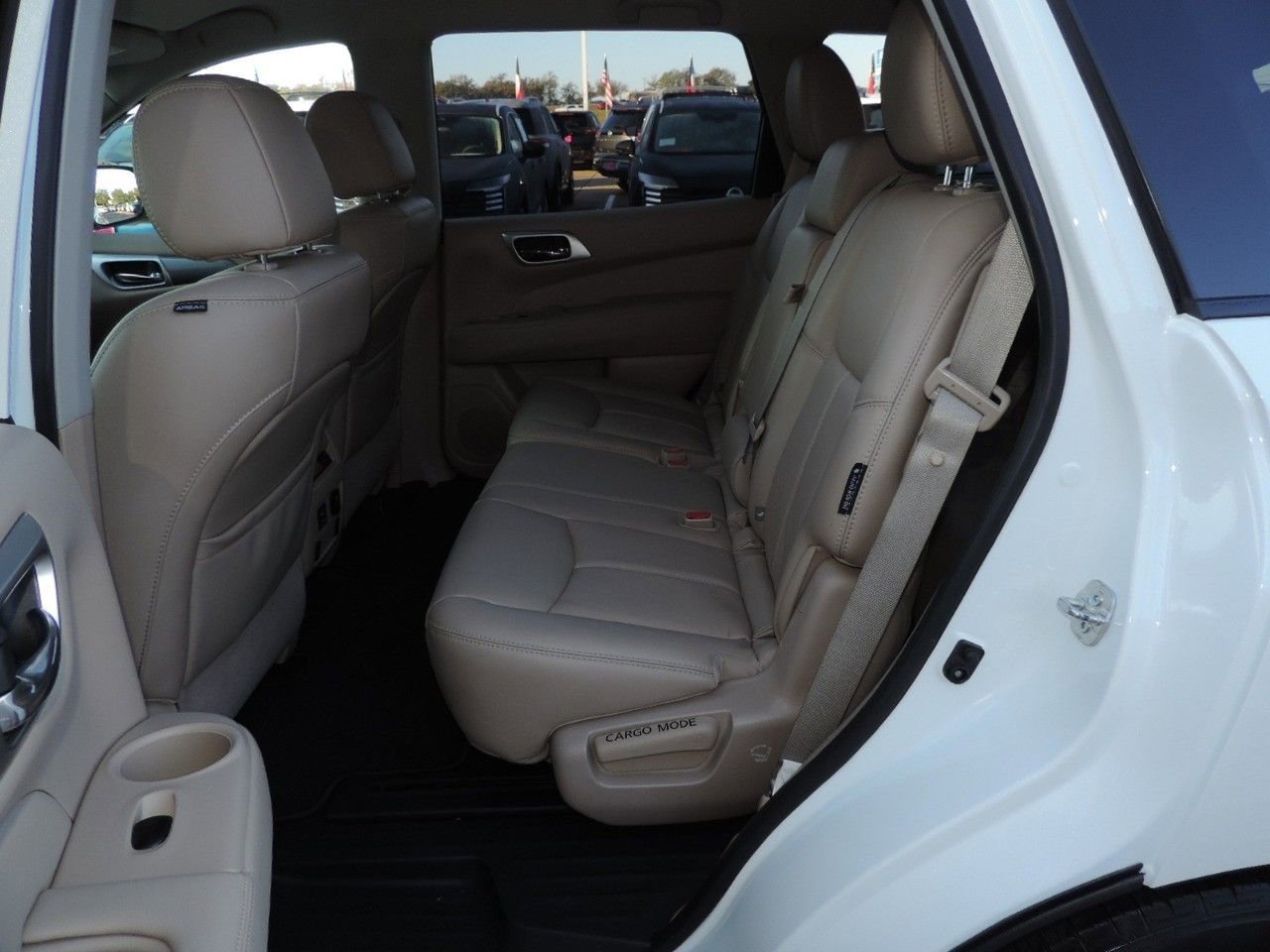 Used 2018 Nissan Pathfinder SL image 20