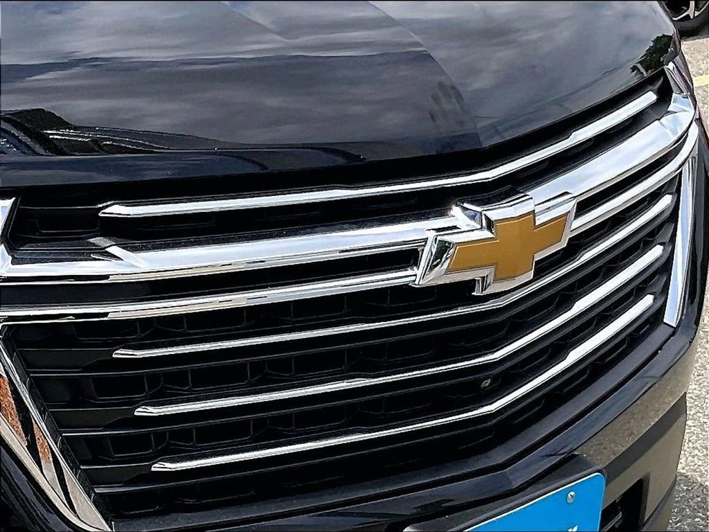 Used 2023 Chevrolet Traverse LT w/ LT Premium Package AWD/4WD image 33
