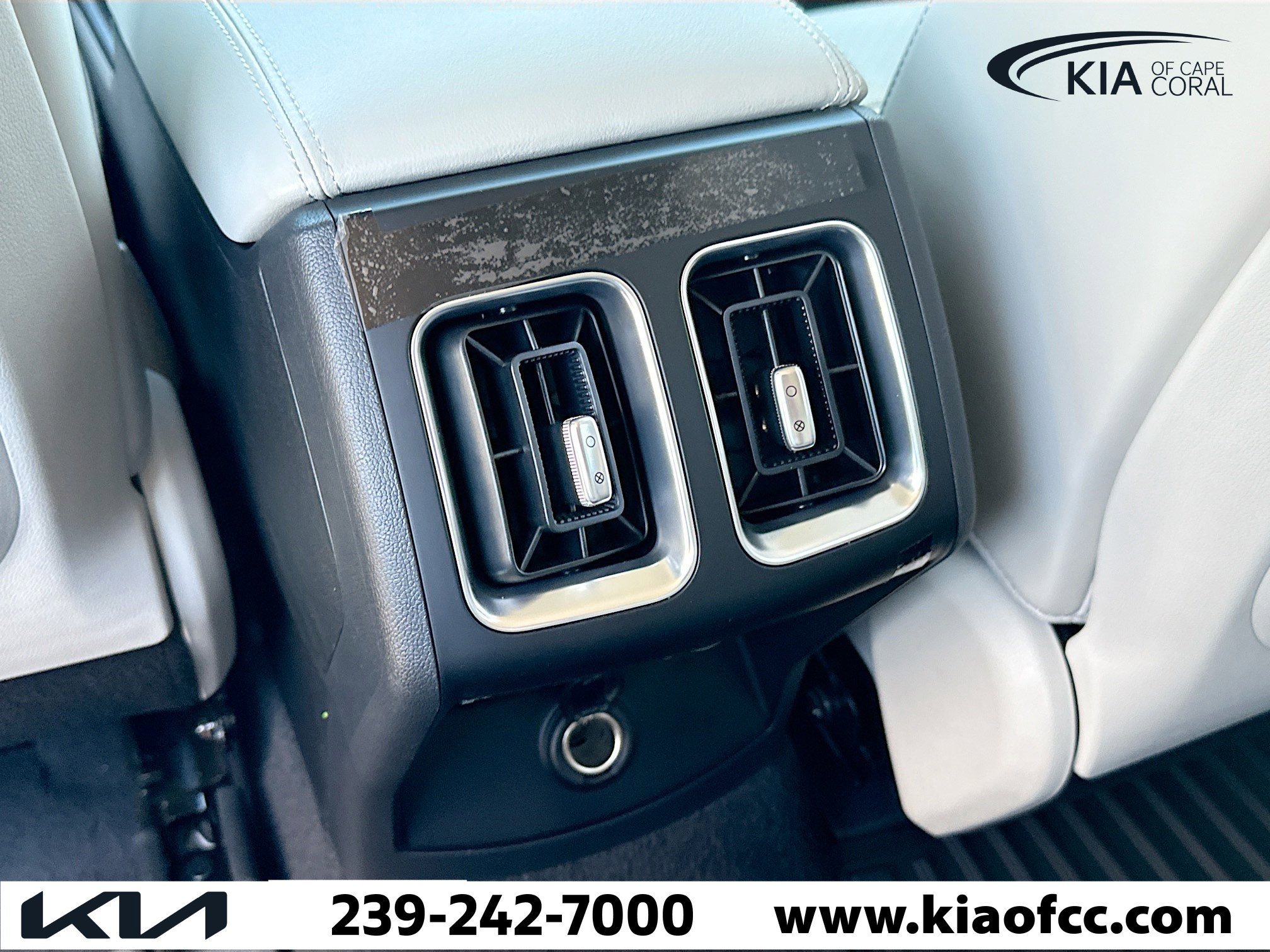 New 2026 Kia Sorento S image 19