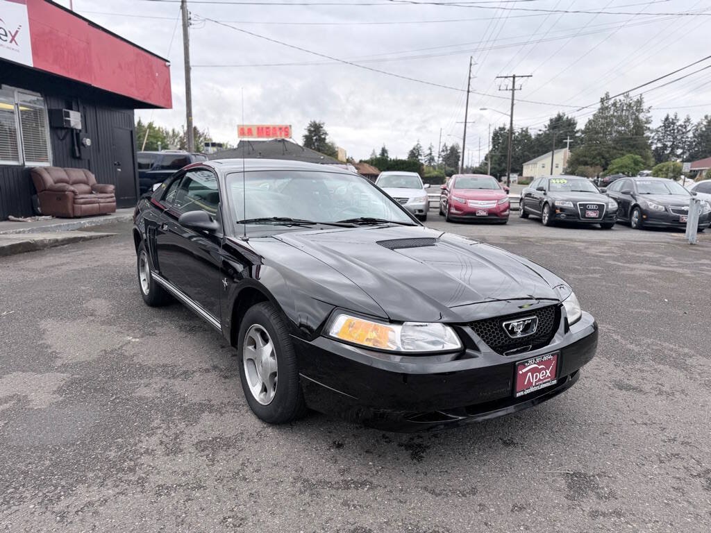 Used 2000 Ford Mustang Coupe RWD image 4