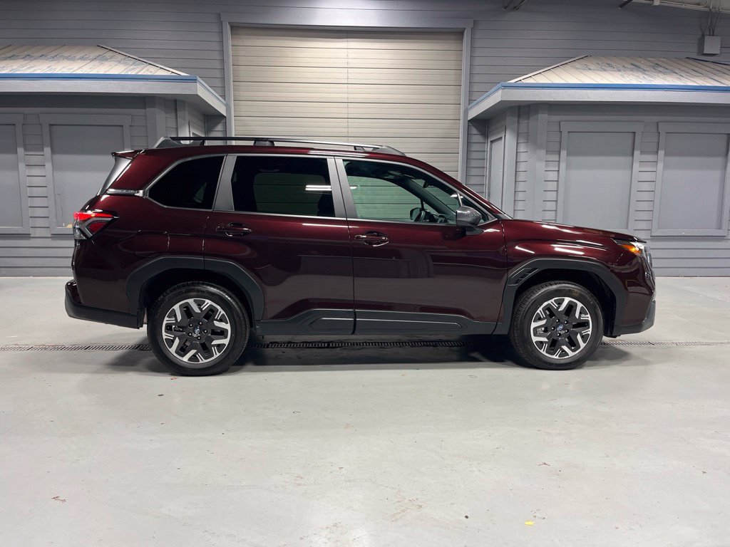Used 2026 Subaru Forester Premium AWD/4WD image 9