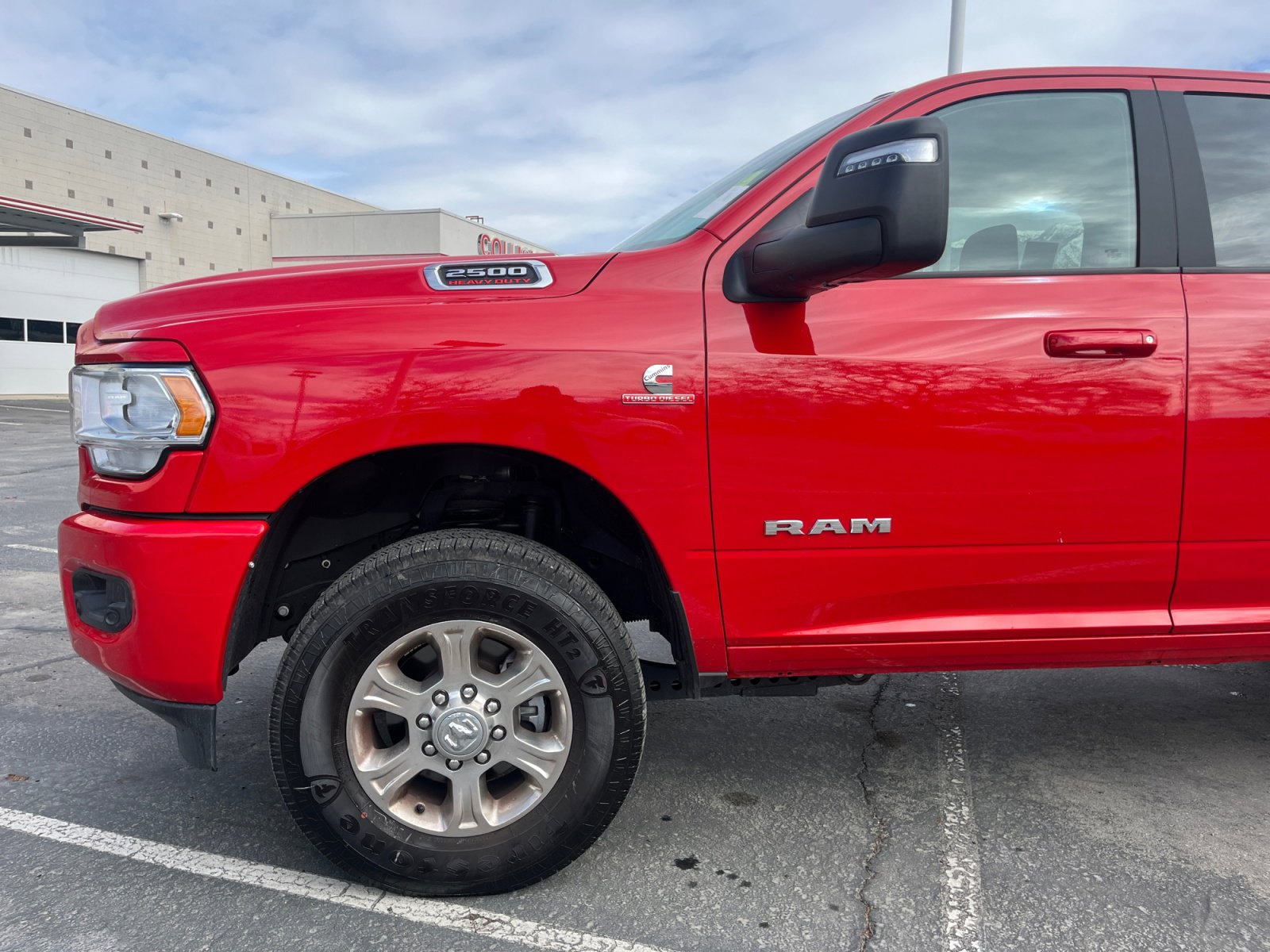 Used 2024 RAM 2500 Big Horn w/ Sport Appearance Package image 9