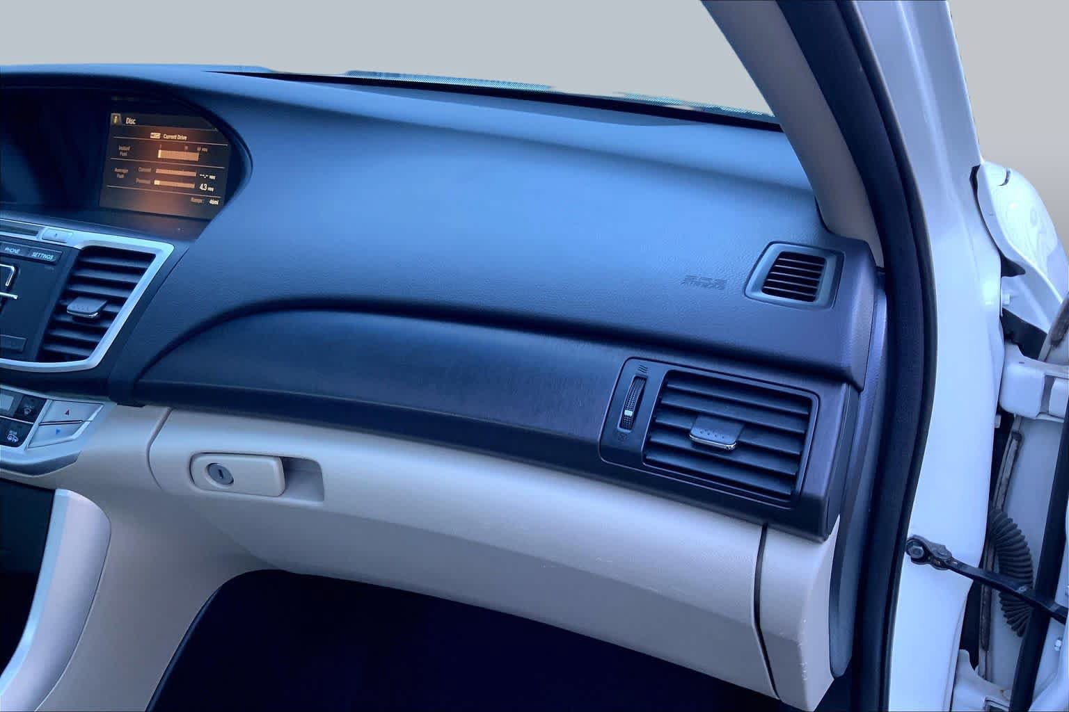 Used 2013 Honda Accord EX image 18