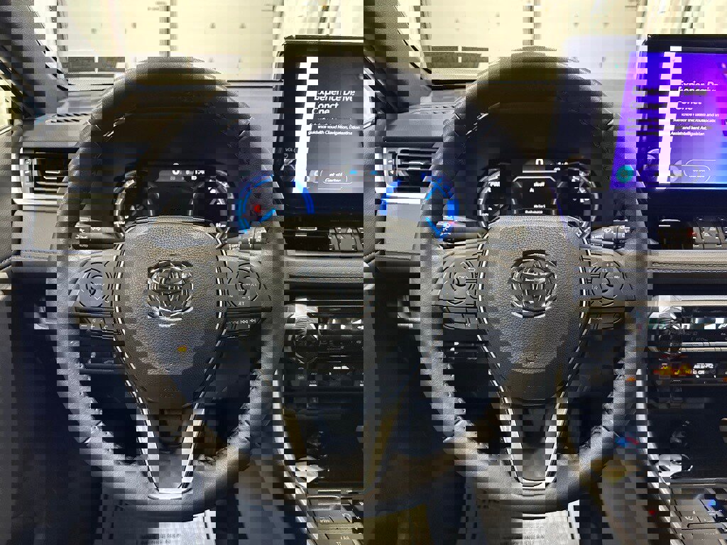 Used 2024 Toyota RAV4 XSE image 18