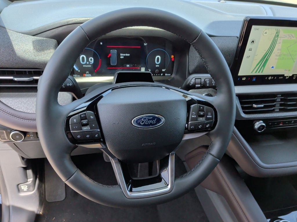 New 2026 Ford Explorer Platinum w/ LUX Leather Package image 17