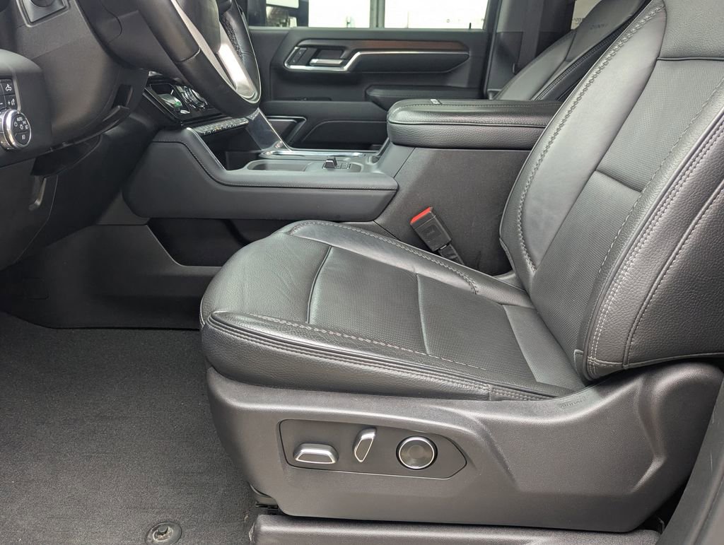 Used 2024 GMC Sierra 2500 Denali w/ Denali Reserve Package AWD/4WD image 17