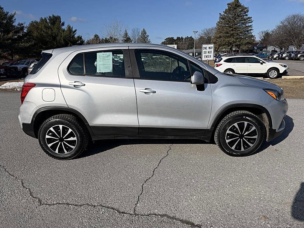 Used 2018 Chevrolet Trax LS image 6