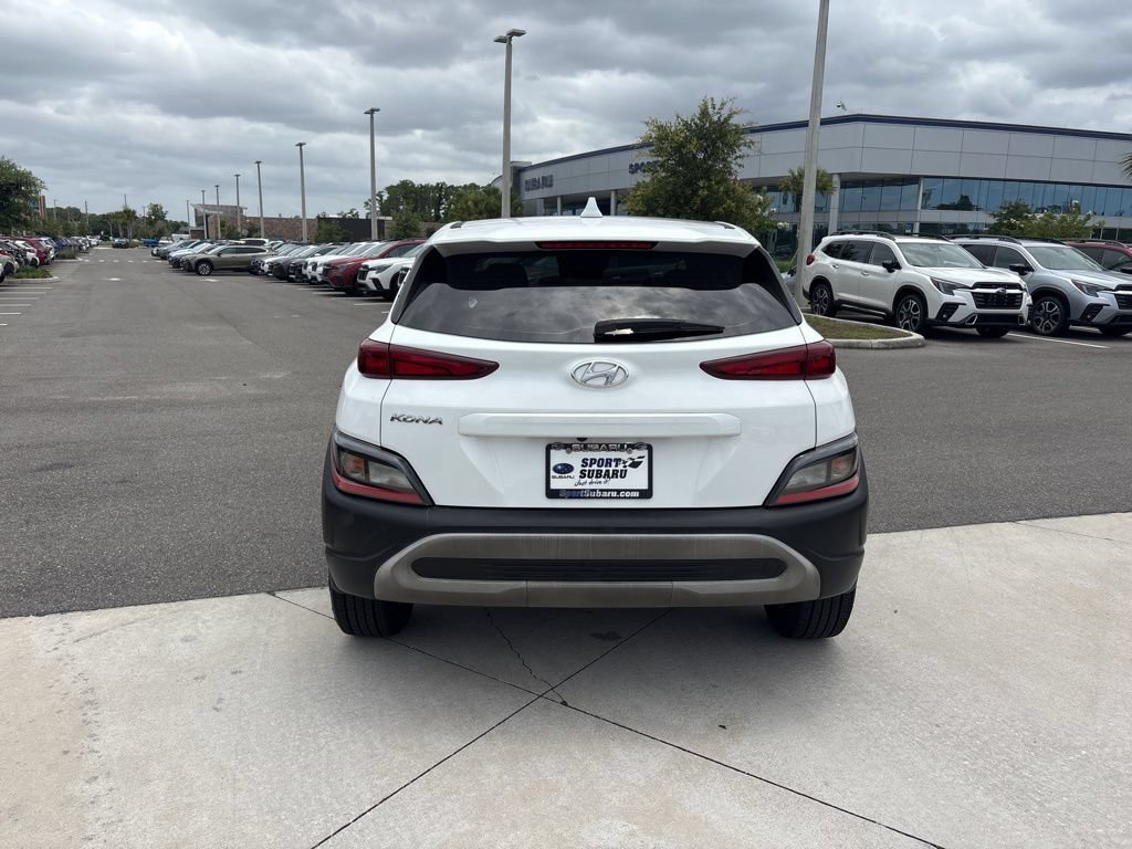 Used 2022 Hyundai Kona SE FWD image 6