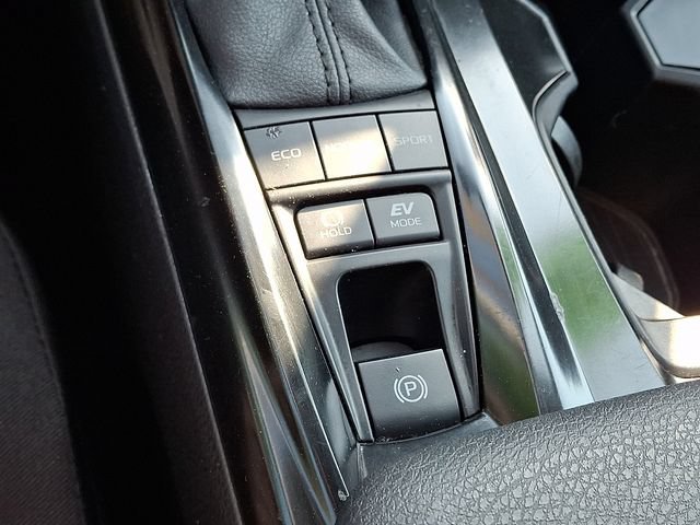 Used 2025 Toyota Camry LE FWD image 23