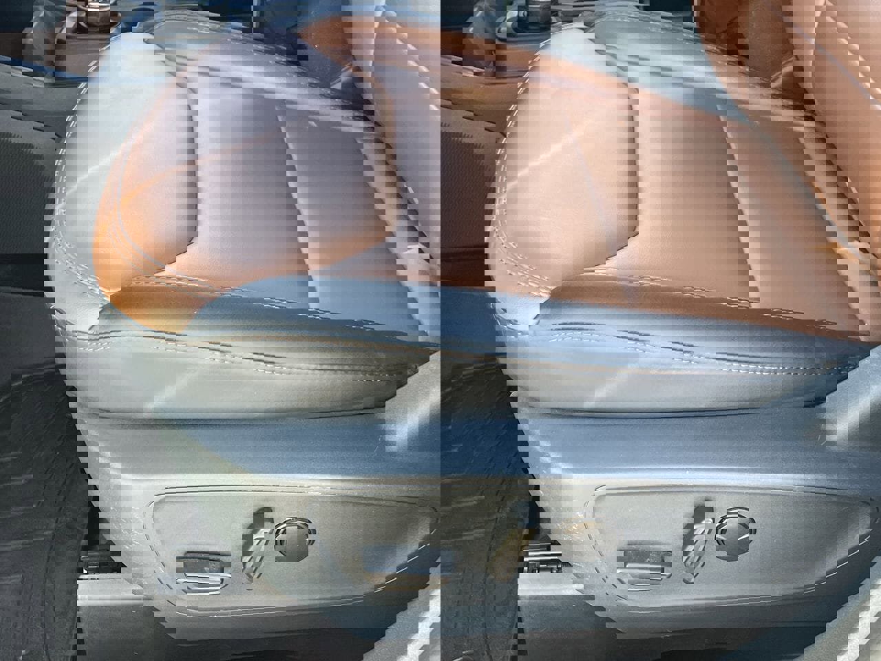 Certified 2023 Ford Maverick Lariat image 24