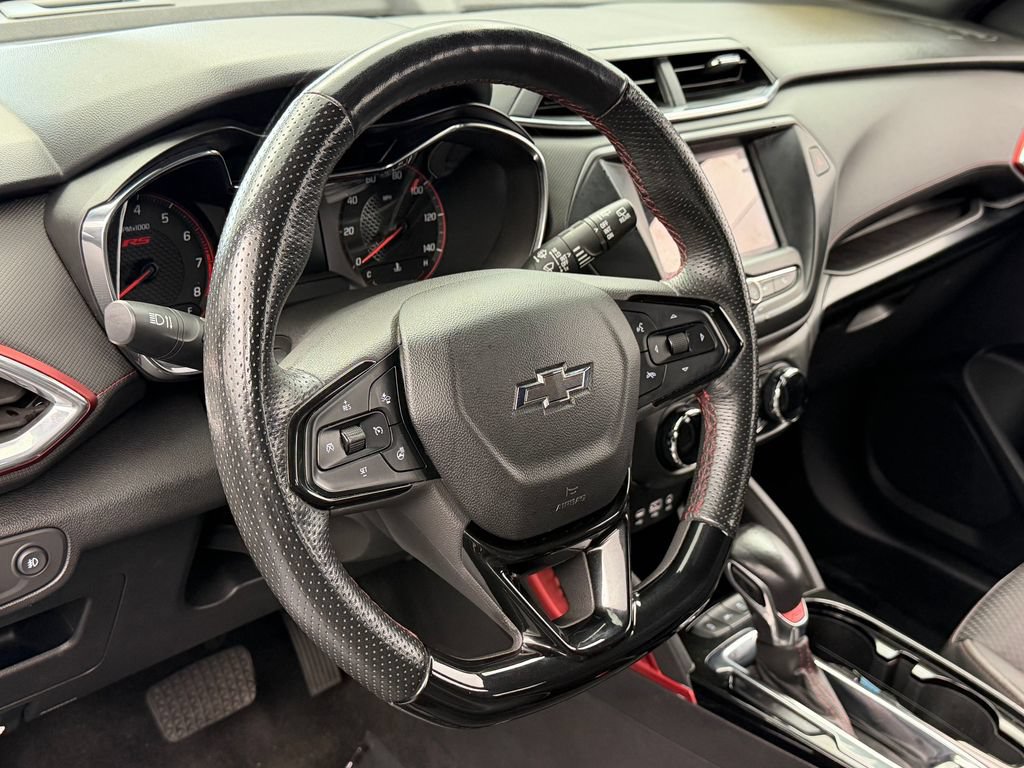 Used 2022 Chevrolet TrailBlazer RS FWD image 46