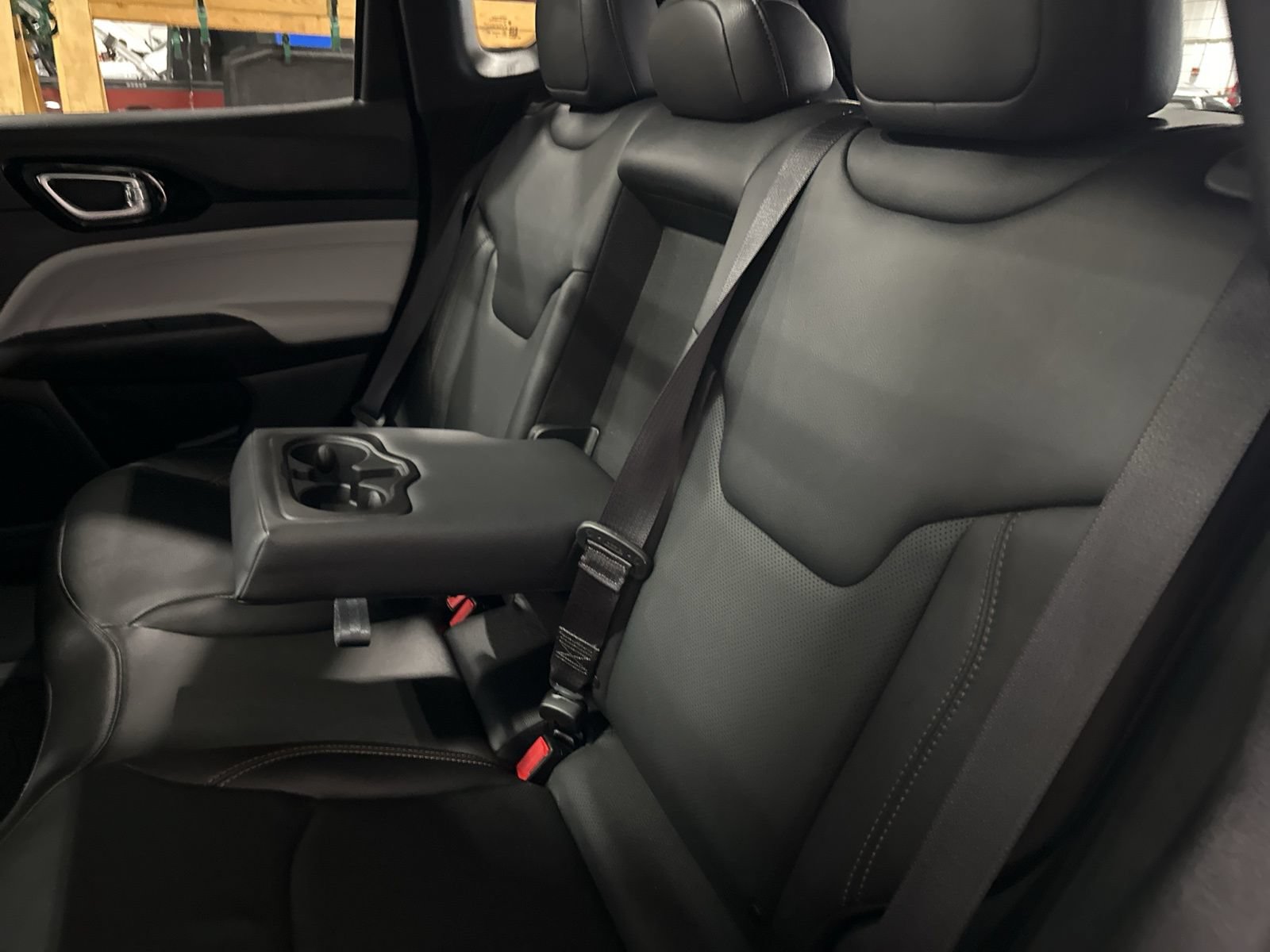 Used 2024 Jeep Compass Limited w/ Elite Group AWD/4WD image 21