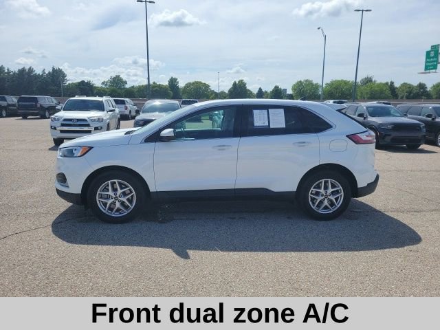 Used 2024 Ford Edge SEL AWD/4WD image 3