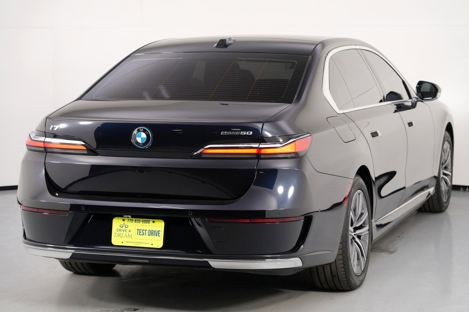 Used 2024 BMW i7 eDrive50 w/ Premium Package image 62