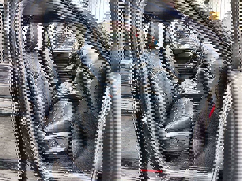 Used 2020 Ford Explorer ST w/ Premium Technology Package image 28