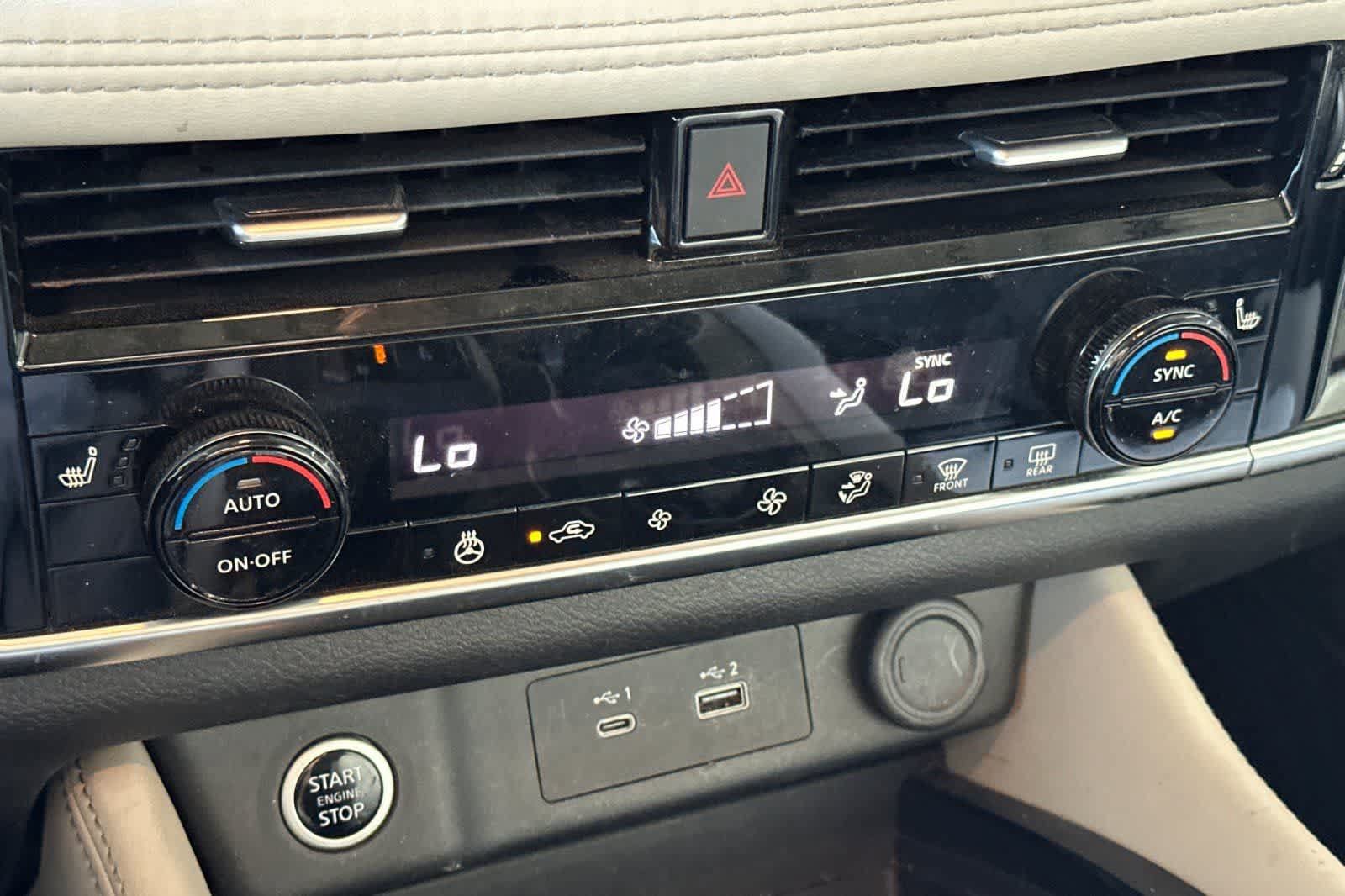 Used 2023 Nissan Rogue SL FWD image 21