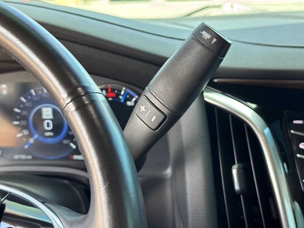Used 2020 Cadillac Escalade ESV Luxury AWD/4WD image 34