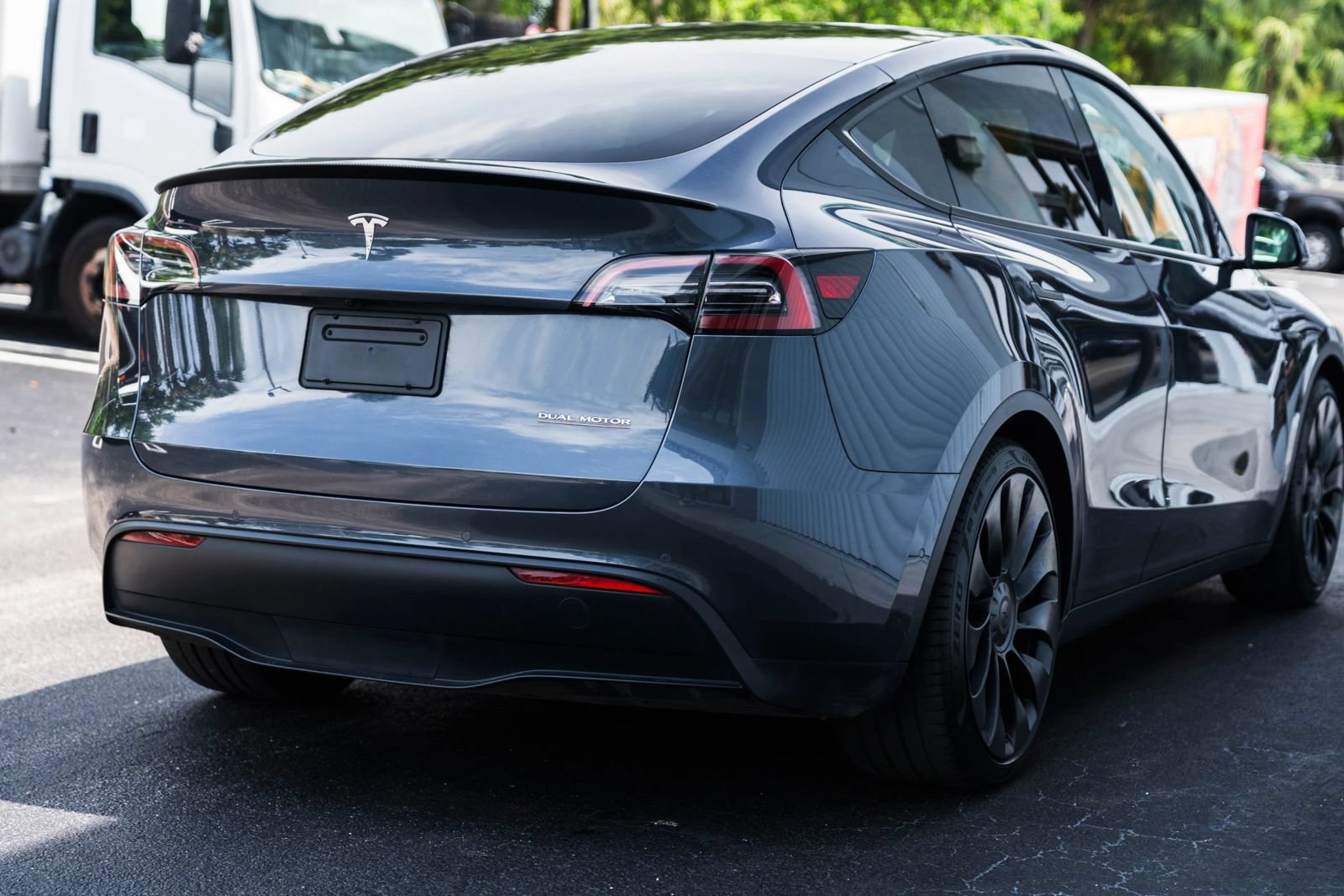 Used 2022 Tesla Model Y Performance AWD/4WD image 9