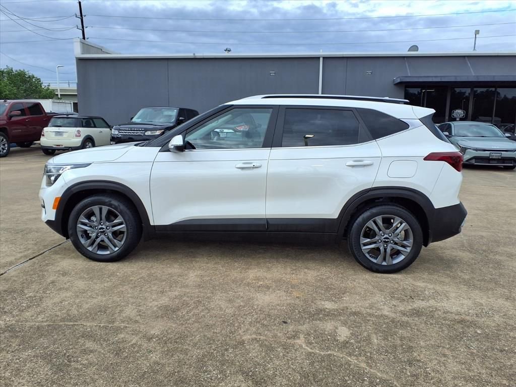 Used 2023 Kia Seltos S w/ Navigation Package image 5