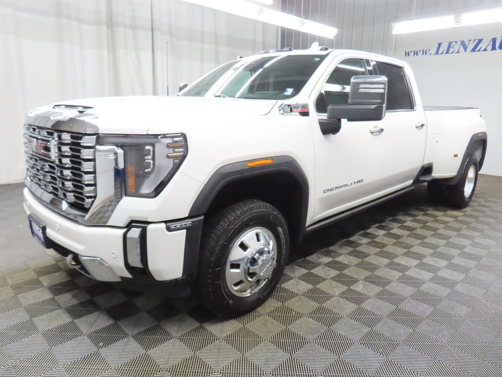 Used 2024 GMC Sierra 3500 Denali w/ Denali Reserve Package image 7